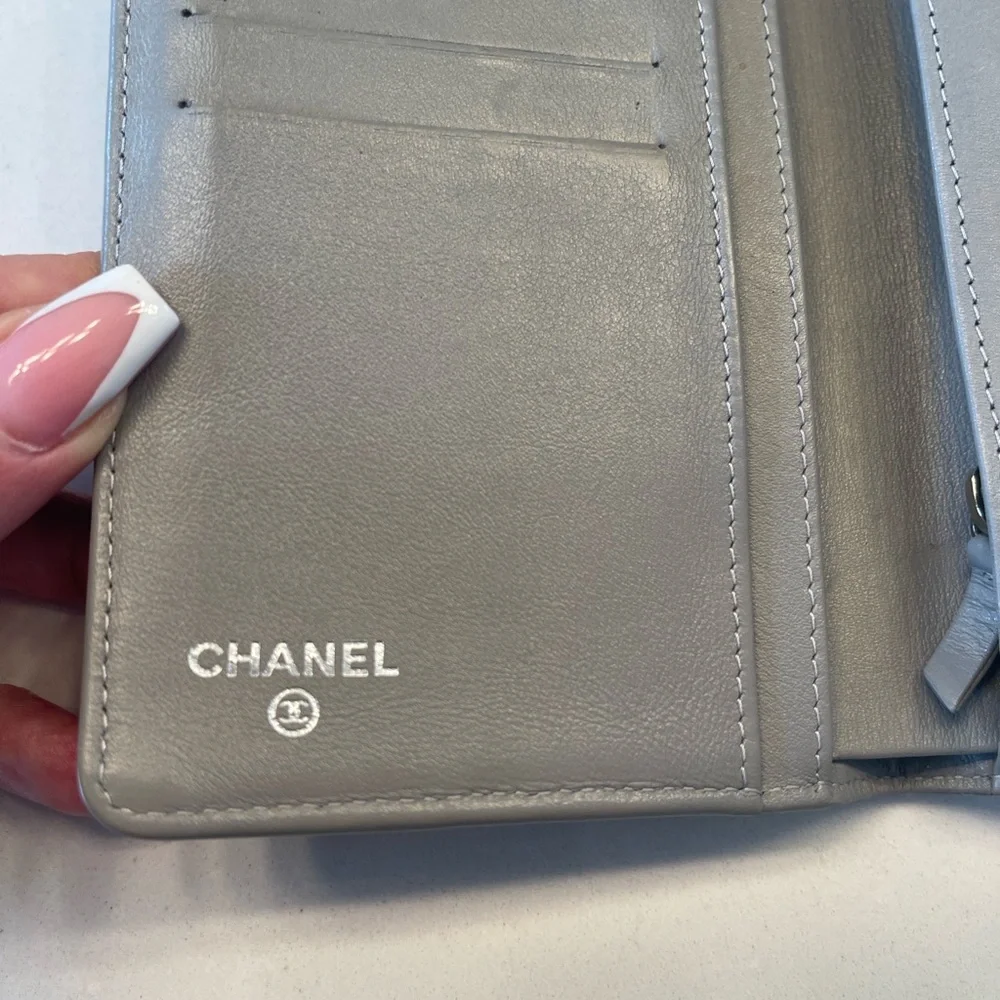 New Chanel Concrete Grey Caviar Wallet Comes with authenticity card. - Picture 11 of 11